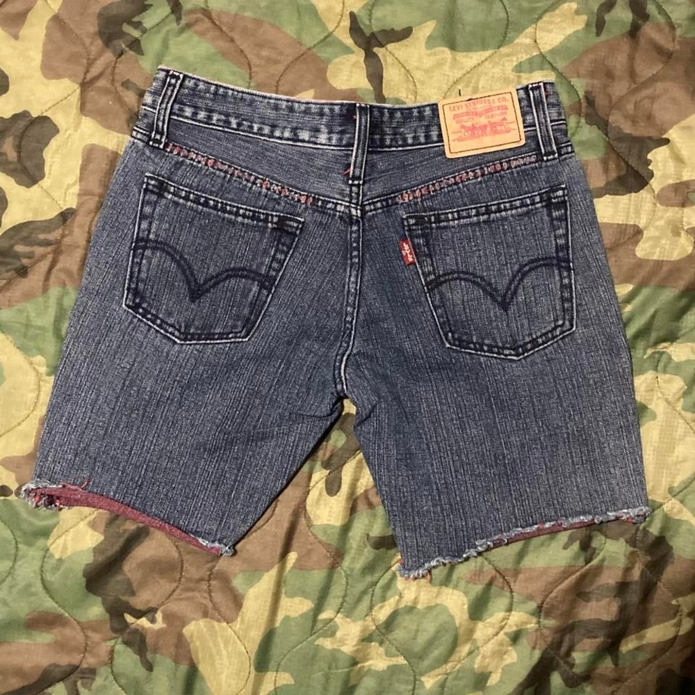 Y2K Levi's cutoff jean‎ shorts with red weft